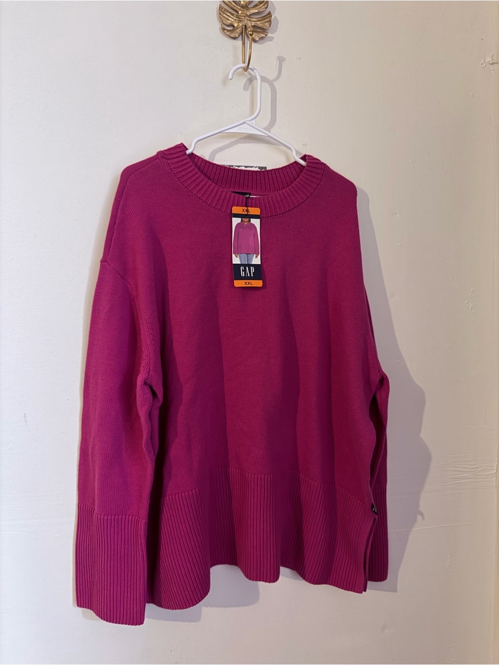 GAP Women's Crewneck Sweater in Fuchsia